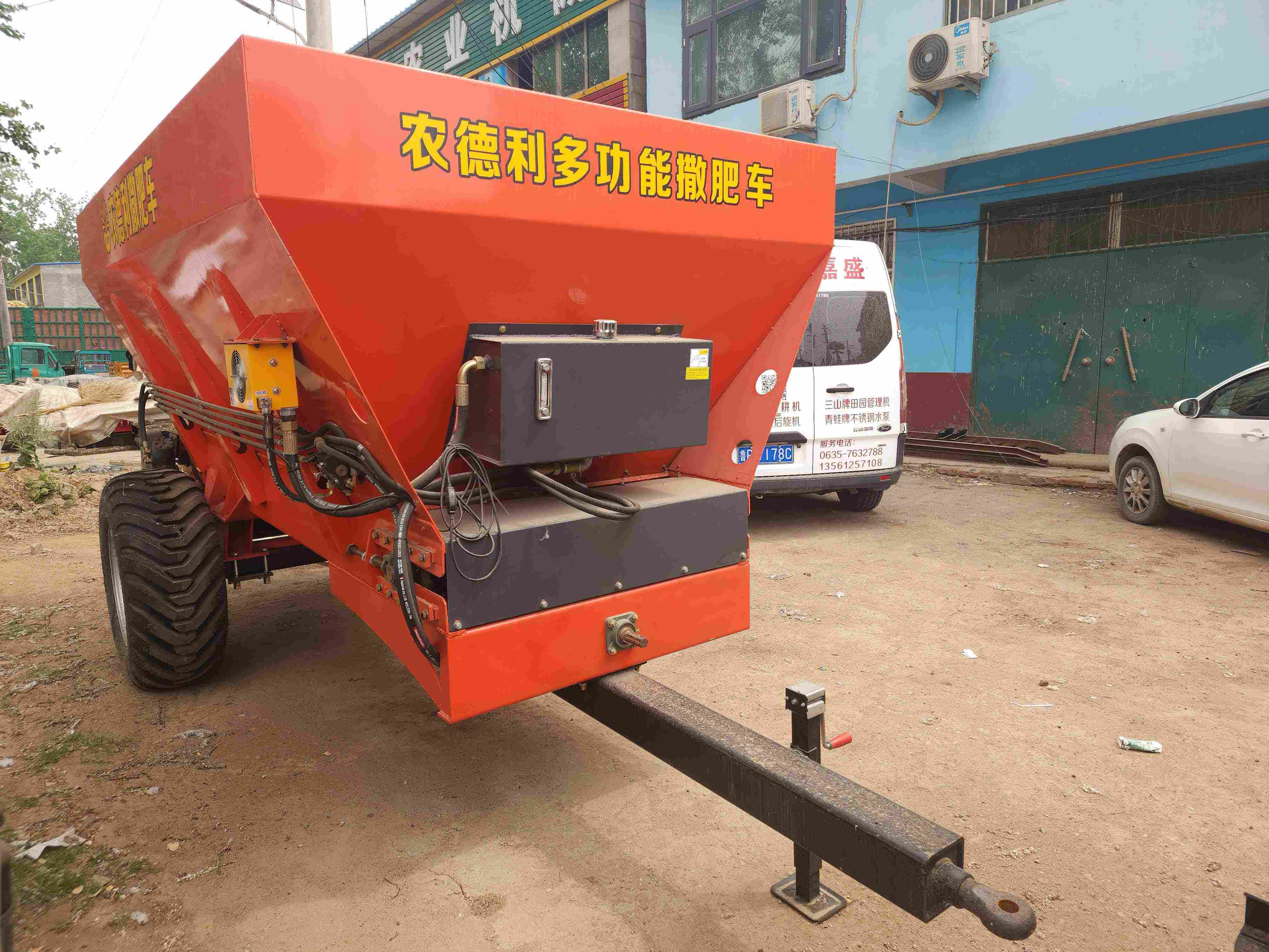 鹤岗市运粮加肥车大型撒粪车 - 推荐